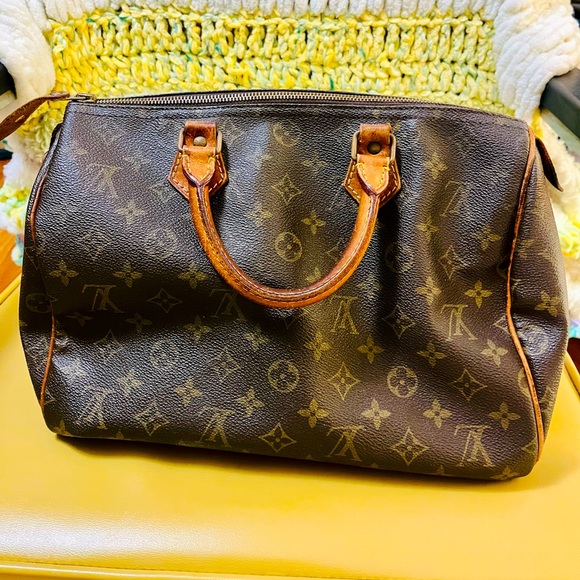 Louis Vuitton Handbags - Vintage Louis Vuitton Speedy 30 Bag